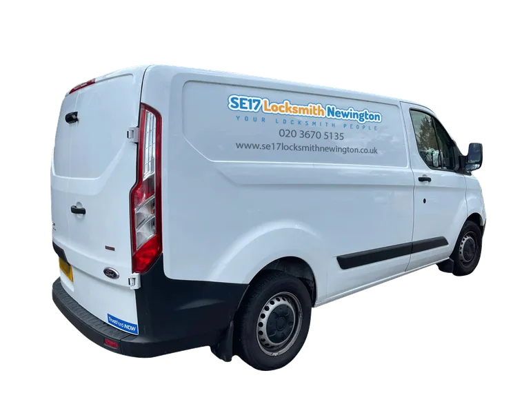 SE17 Locksmith Newington van